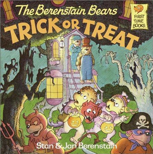 The Berenstain Bears Trick or Treat front cover by Stan Berenstain, Jan Berenstain, ISBN: 0679800913