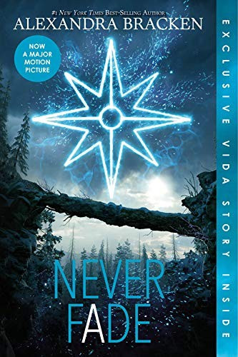 Never Fade 2 Darkest Minds front cover by Alexandra Bracken, ISBN: 1368022464