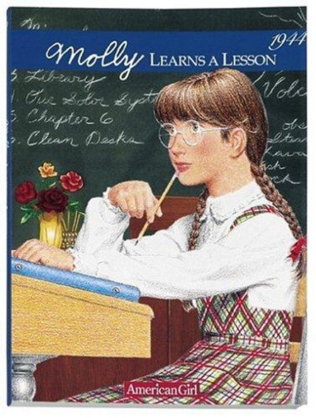 Molly Learns a Lesson : A School Story 2 American Girl: Molly front cover by Valerie Tripp, ISBN: 0937295841