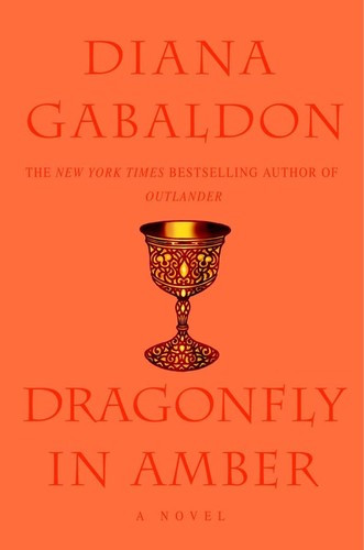 Dragonfly In Amber 2 Outlander front cover by Diana Gabaldon, ISBN: 0385335970