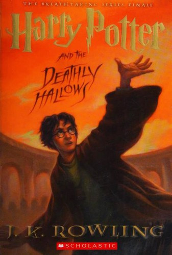 Deathly Hallows 7 Harry Potter front cover by J.K. Rowling, ISBN: 0545139708