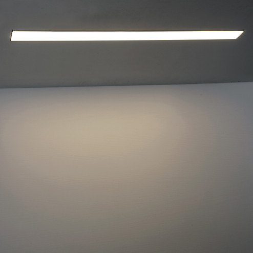 RECESSED MULTIPLE MULT,LINEAR PANEL,4FT,24W,WHT in White (40|30345-010)