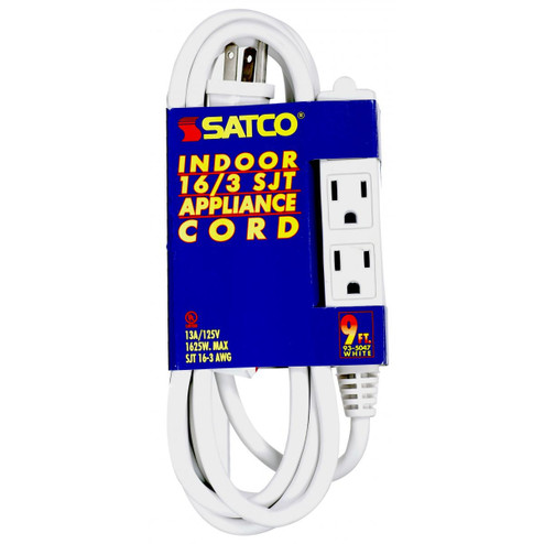 Extension Cord in White (230|93-5047)