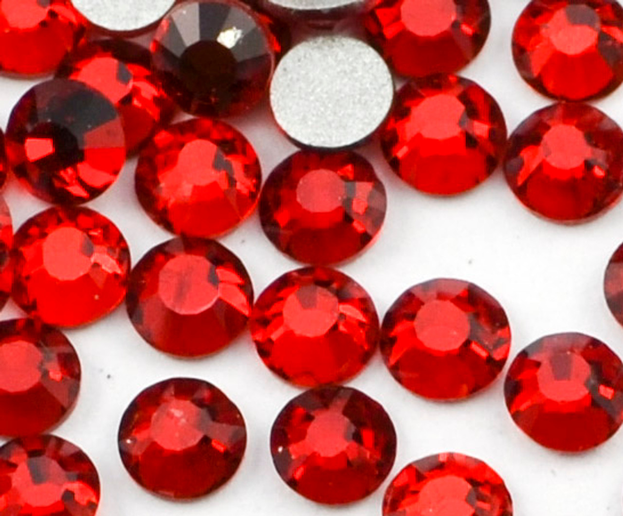 Red Glass Crystals Flatback Nail Art Rhinestones (100PCS) - 1.5mm, 2mm, &  3mm
