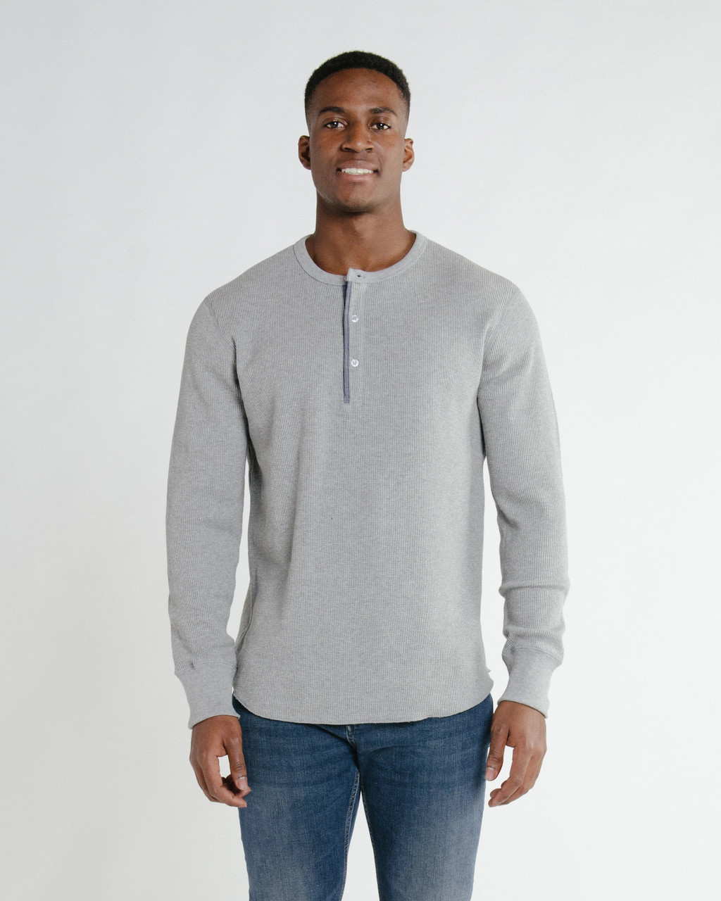 Men's - Organic Cotton Long Sleeve Waffle Henley Top in Brilliant White