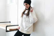 How to Style Heavyweight Sweatshirt in Winters?
