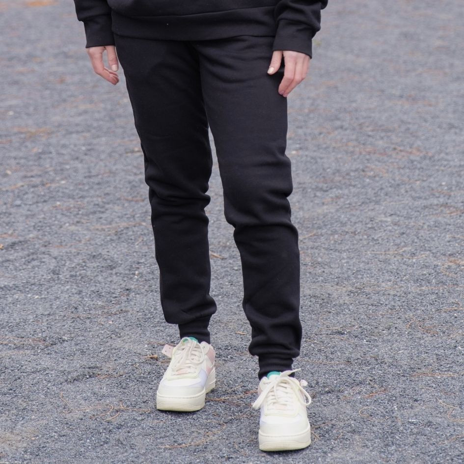 Black tapered premium 100% cotton sweatpants with cuffed ankles