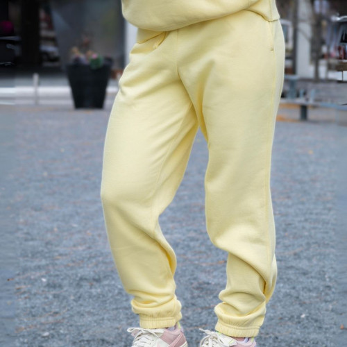 https://cdn11.bigcommerce.com/s-12aon899vh/images/stencil/500x659/products/351/2051/2JustSweatshirts-100-cotton-ultra-soft-sweatpants-yellow__38590.1707820159.jpg?c=1