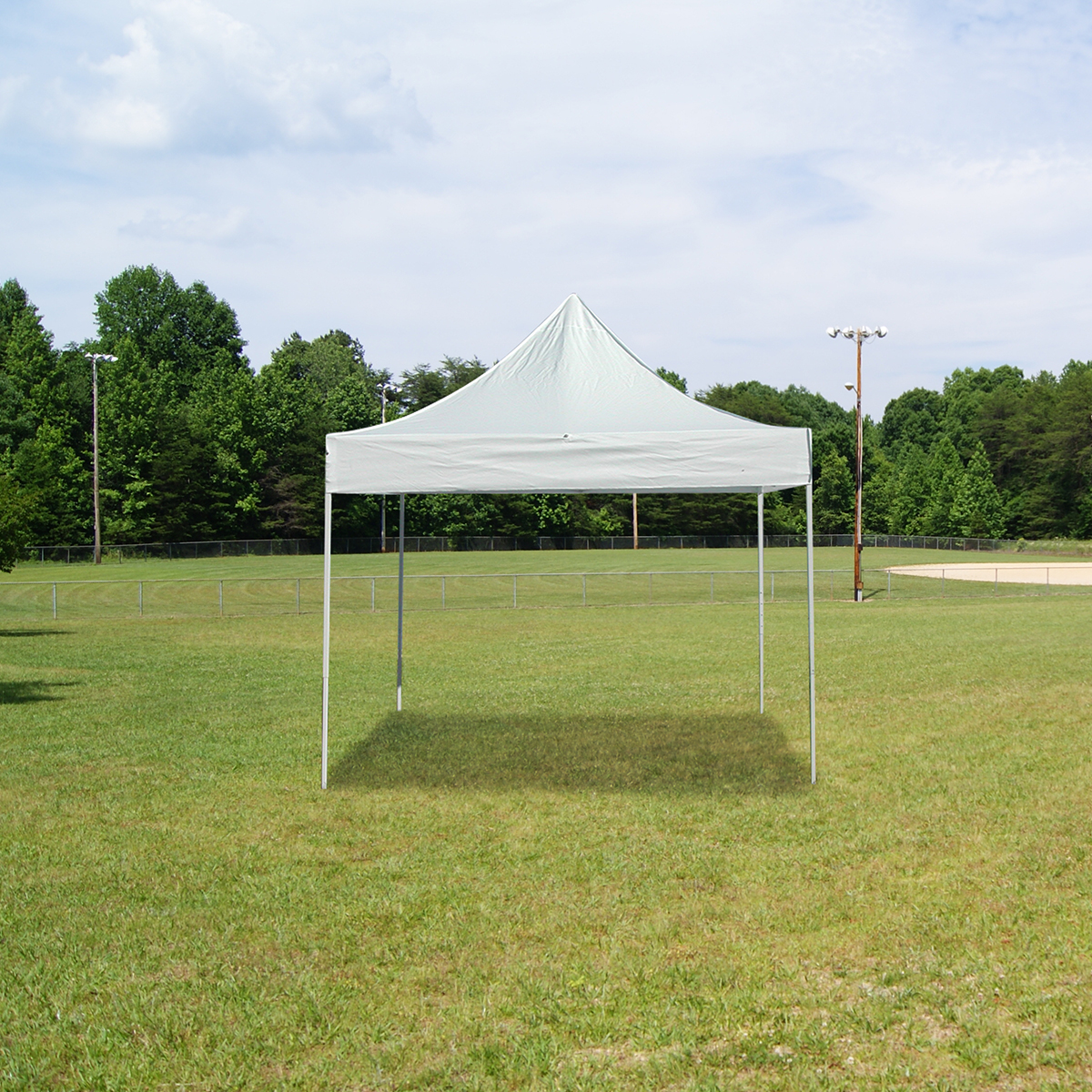 10x10 pop up canopy at an outdoor event