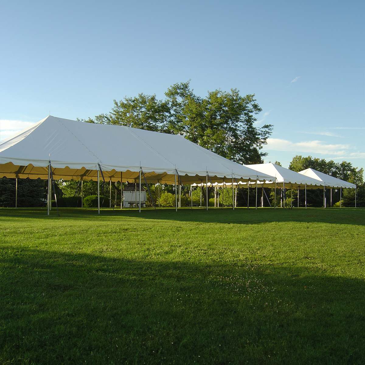 Classic pole tent for outdoor wedding