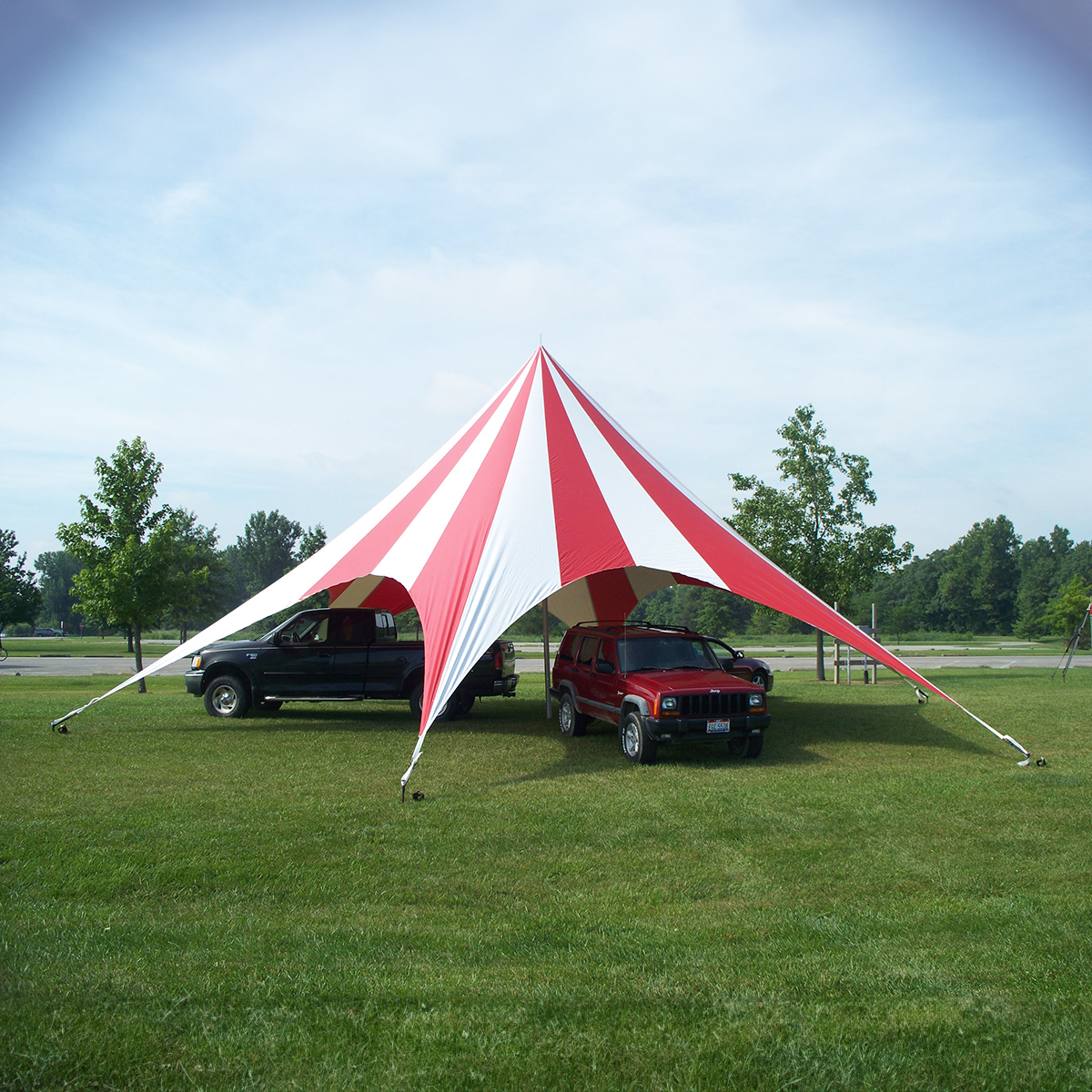 tp-series-vs-standard-pole-tents