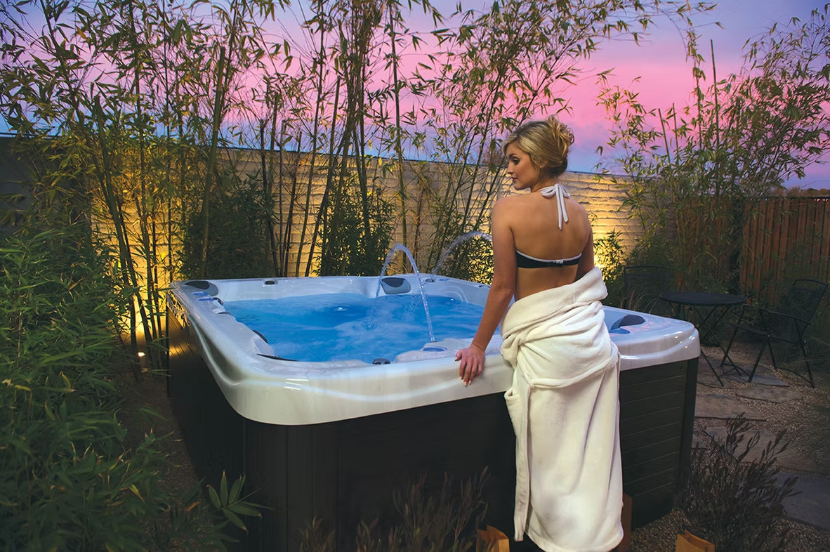 Vita Spas Trio Hot Tub | Bull Grills & Spas