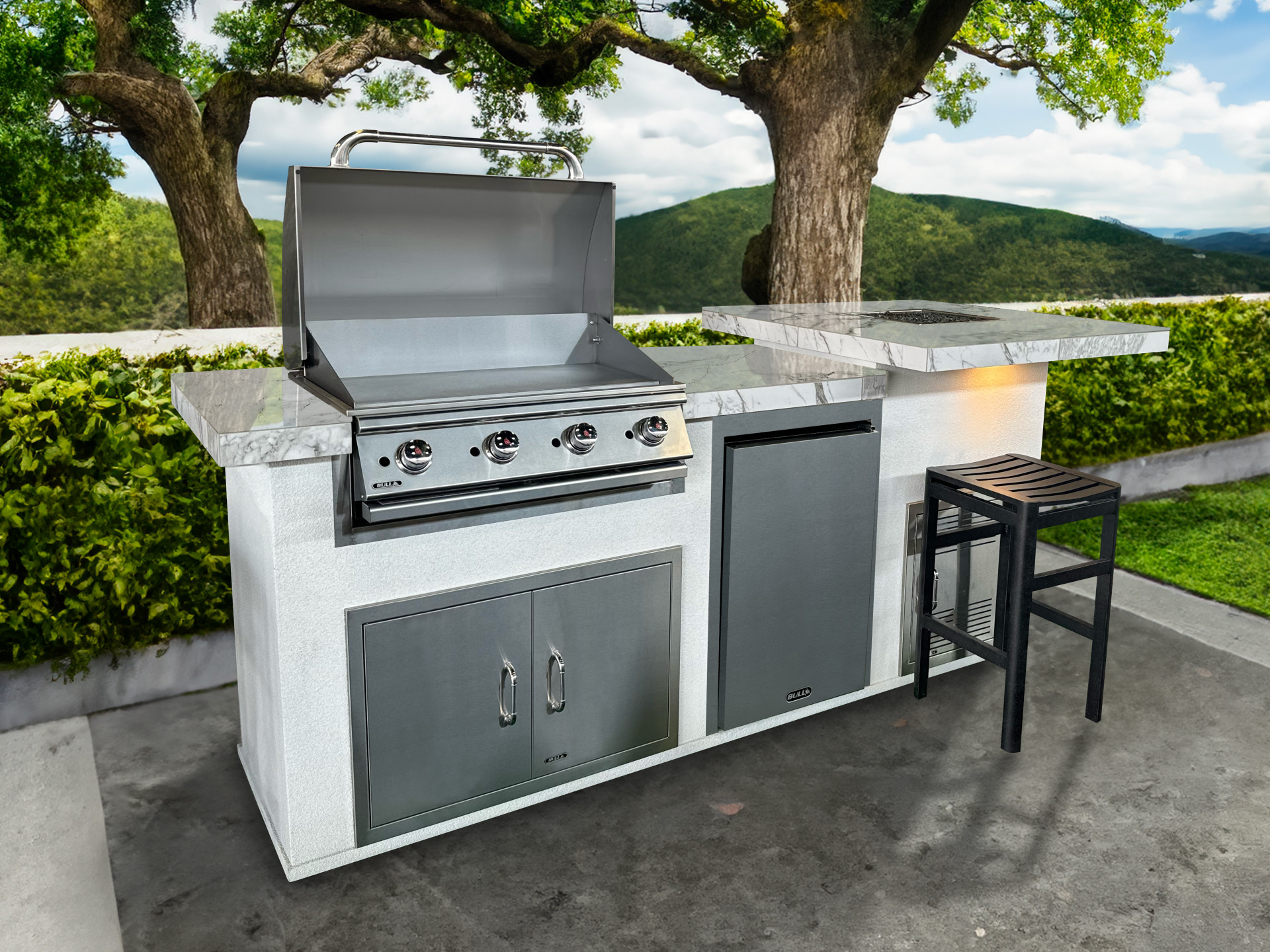 Outdoor Kitchens - Custom BBQ Islands - Bull Grills & Spas
