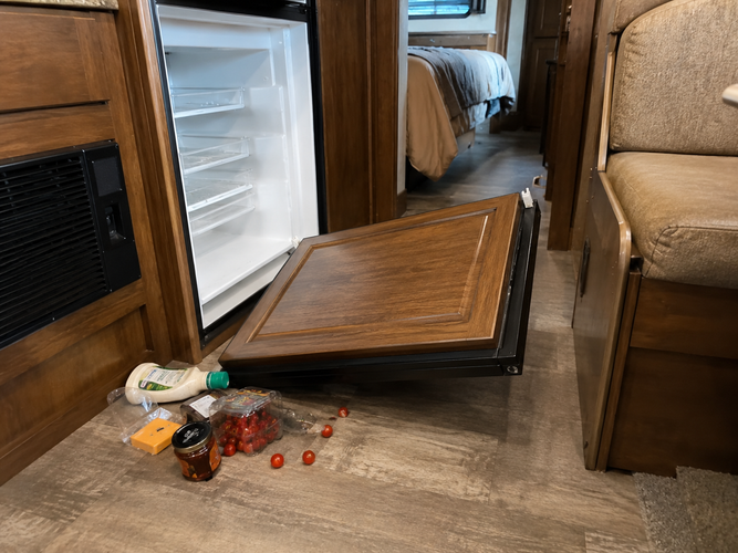 My Norcold Refrigerator Door Fell Off!!! (Norcold N7X/ N8X)
