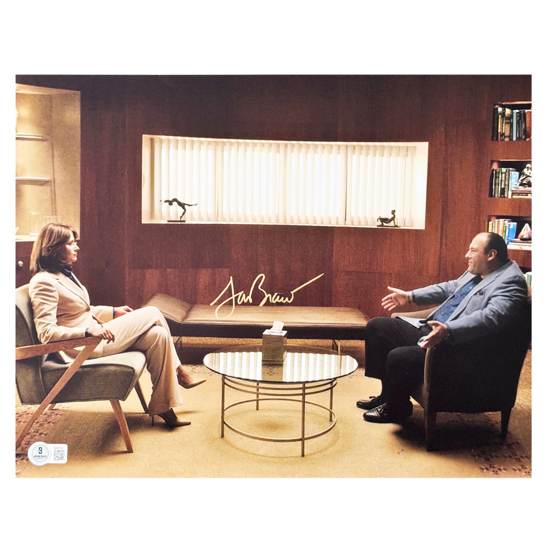 Lorraine Bracco Signed Pose 2 Entertainment 11x14 Photo (Beckett)