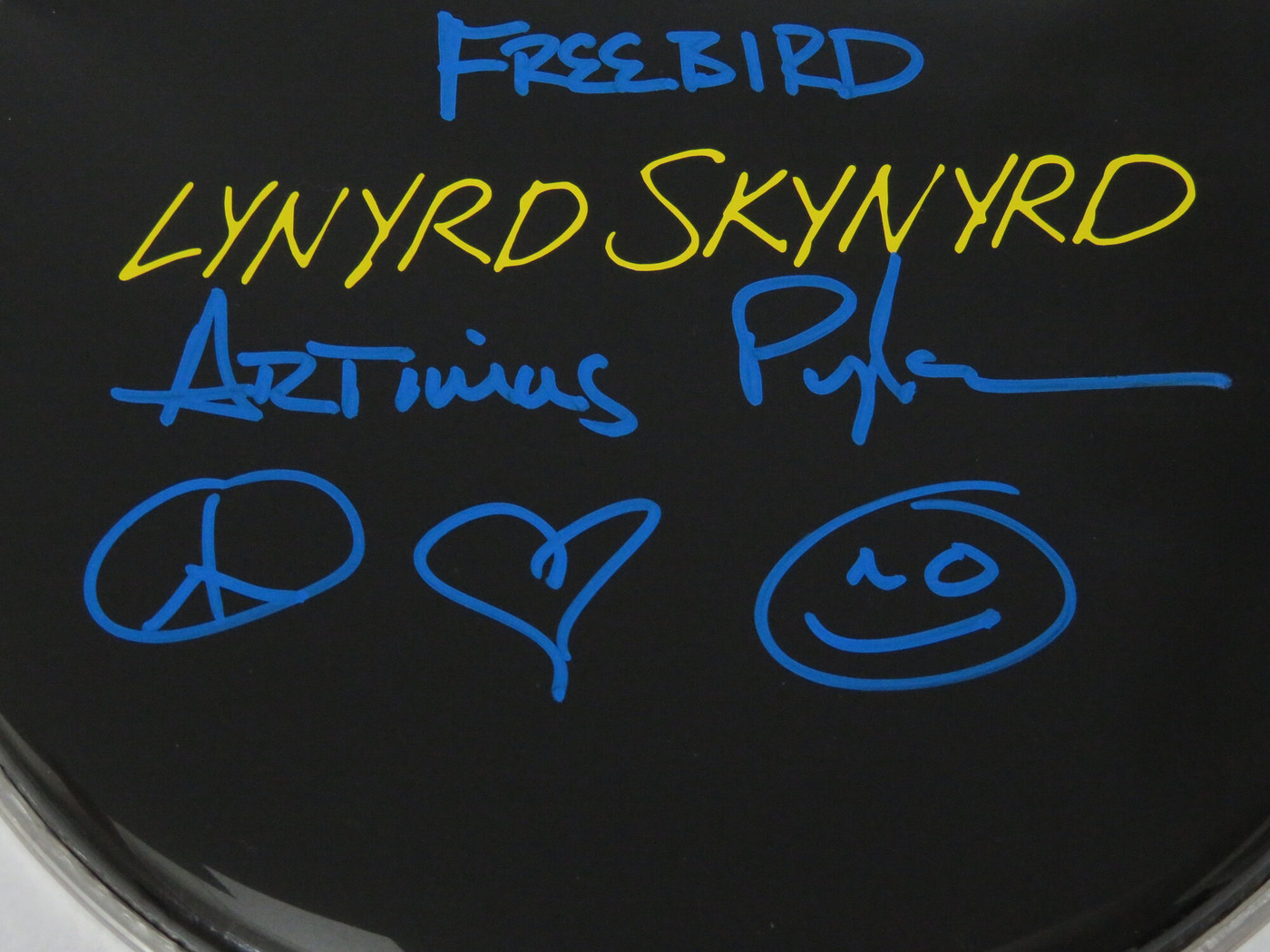 Lynyrd Skynyrd Signed Drumhead RR58899