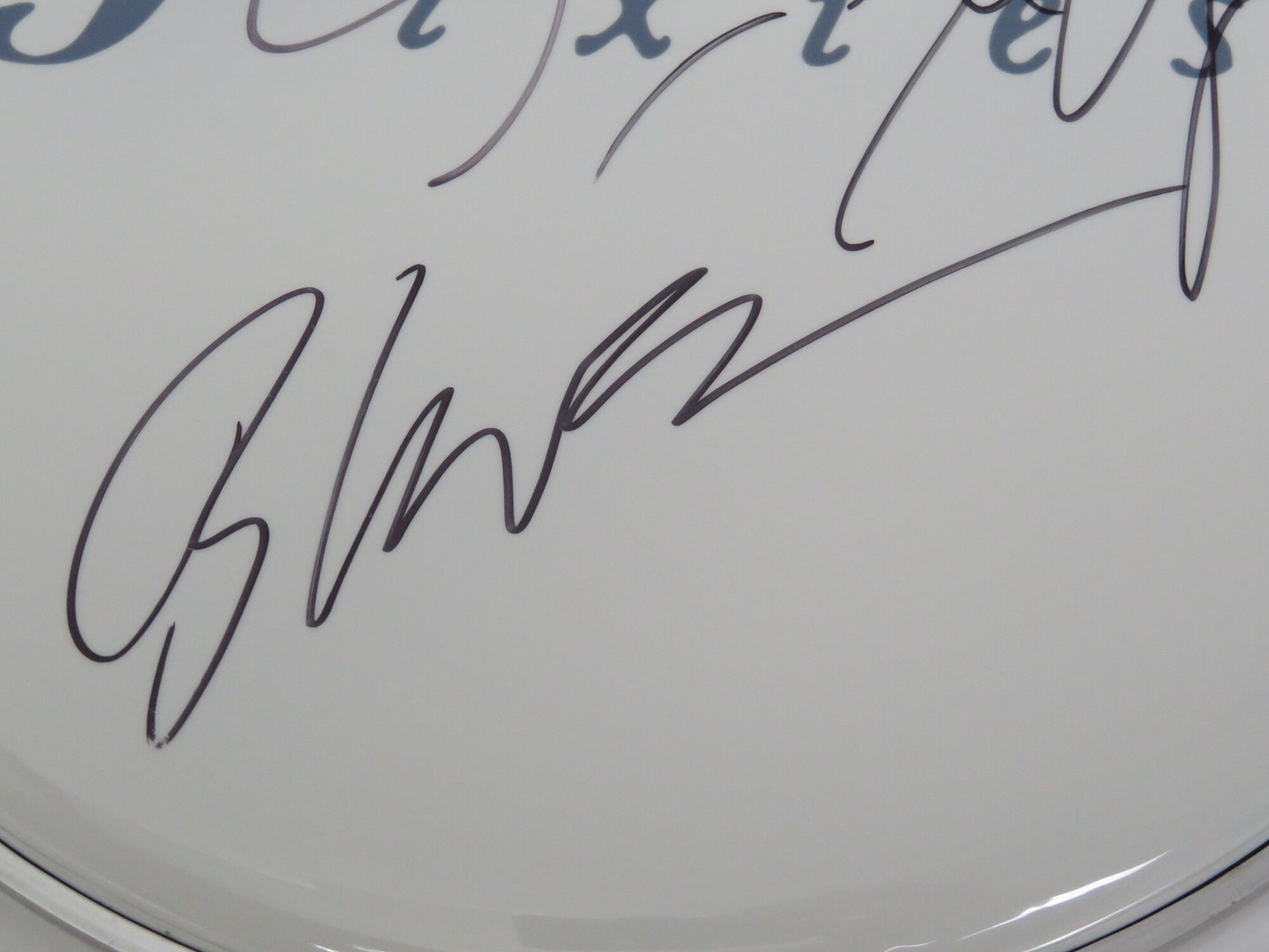 Pixies Signed Drumhead LH-FF65285