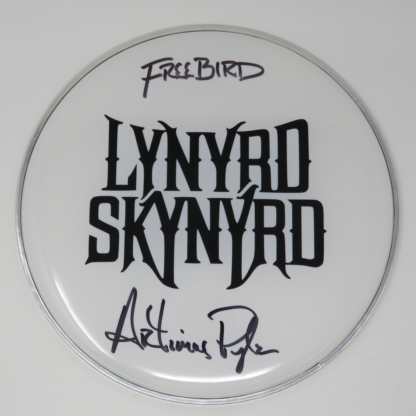 Lynyrd Skynyrd Signed Drumhead LH-WIT838186