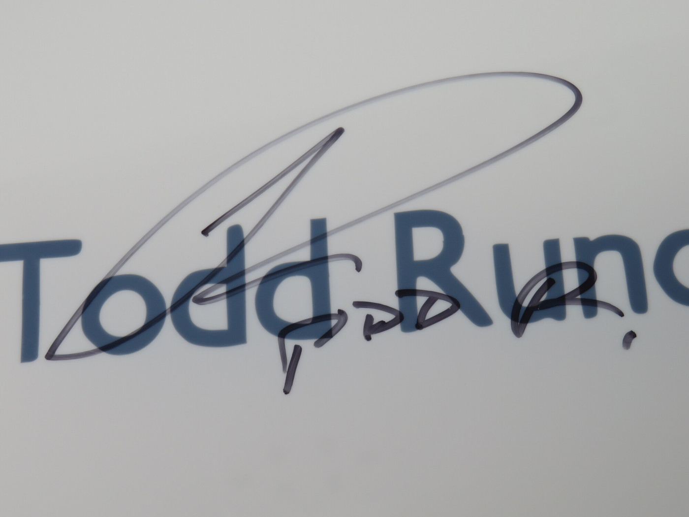 Todd Rundgren Signed Drumhead RR58659