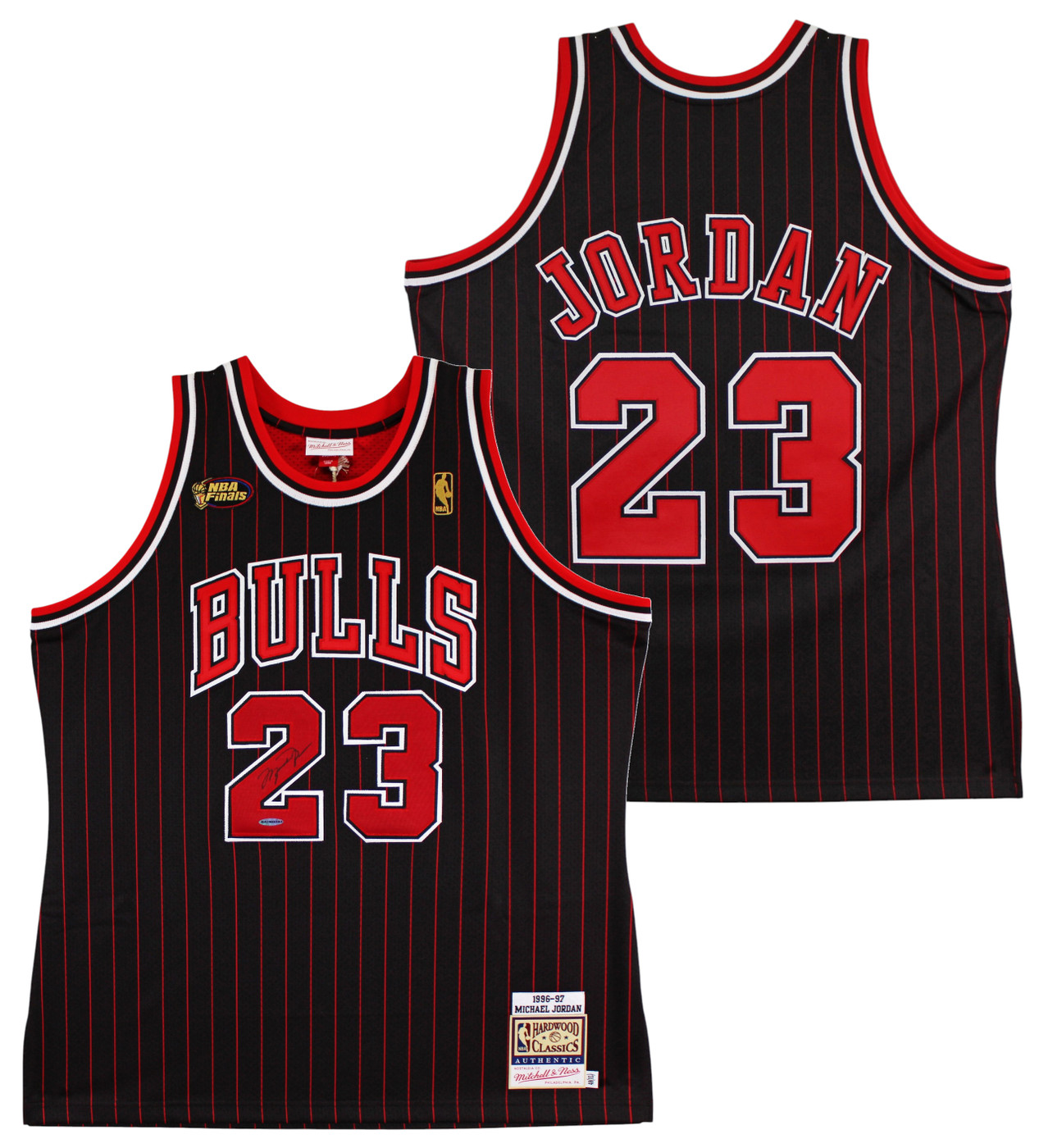 Bulls Michael Jordan Signed 96-97 Black M&N HWC Authentic
