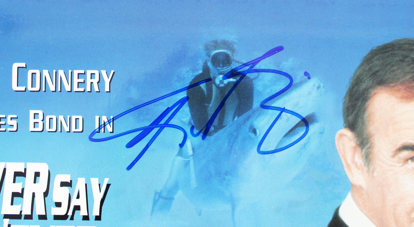 Sean Connery & Kim Basinger James Bond 007 Signed Laserdisc Cover W/Disk BAS