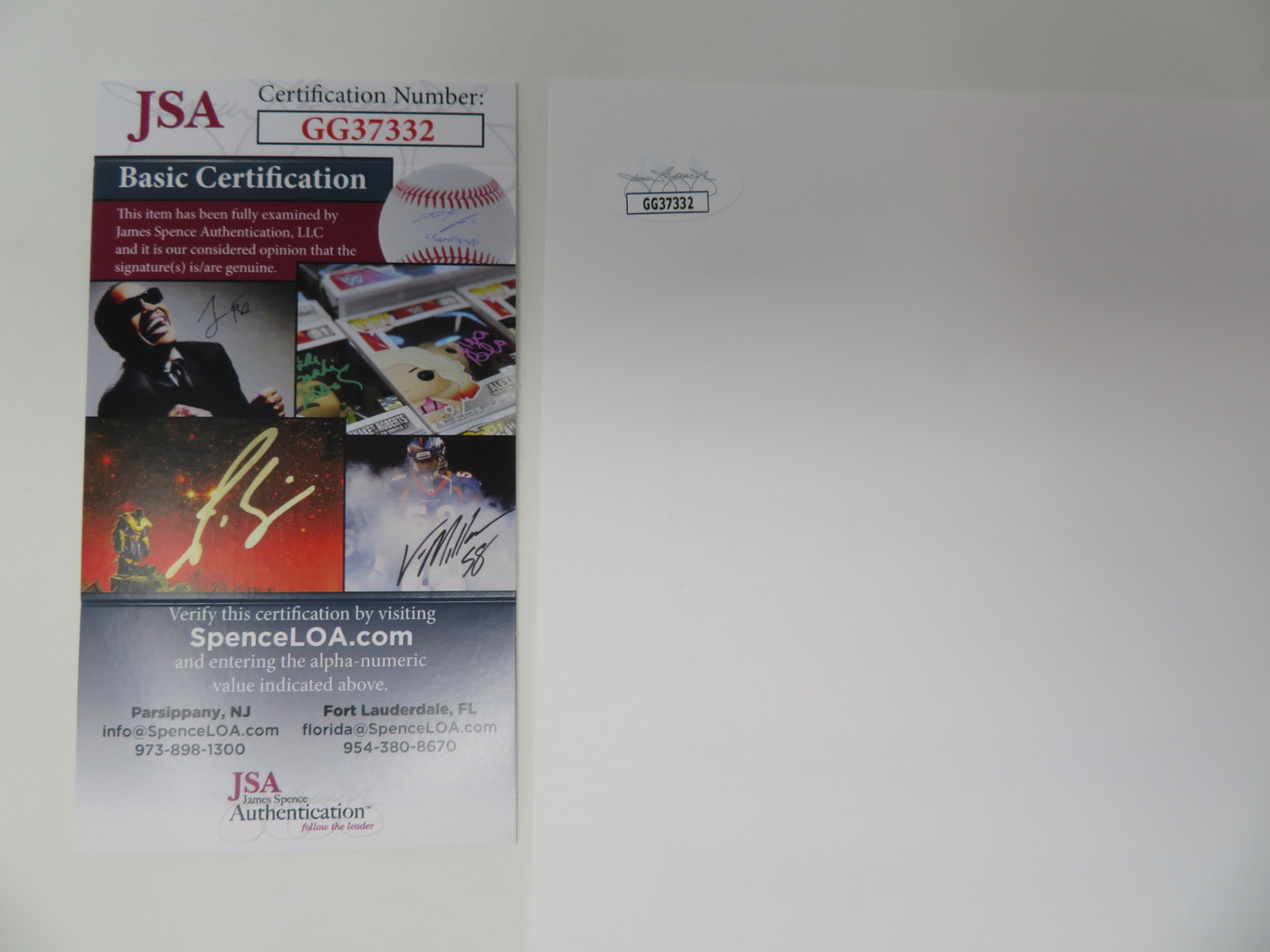 White Rabbit (GG37332)