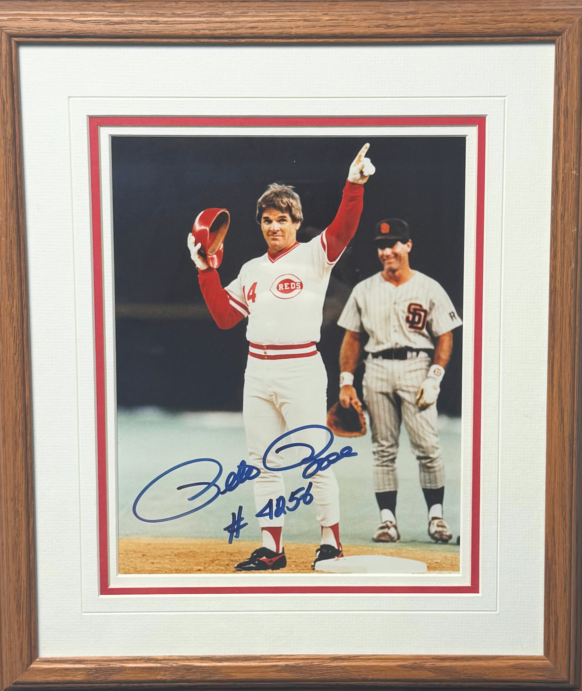 Reds Pete Rose Signed and Framed Photo