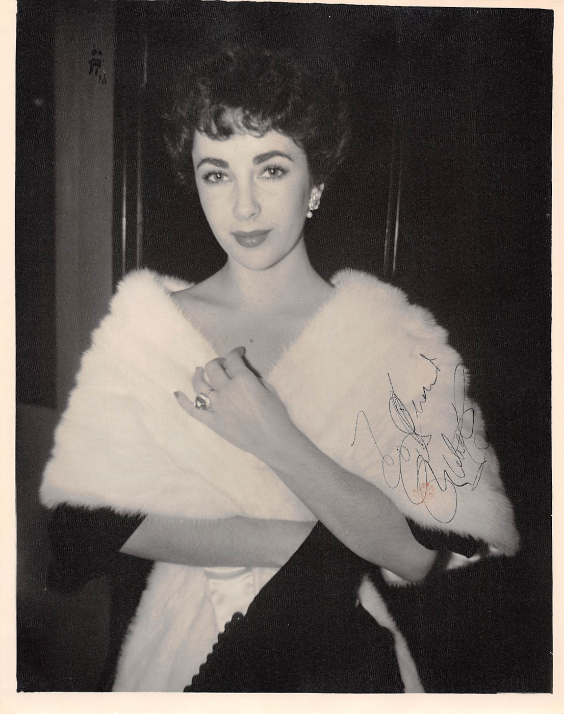 Elizabeth Taylor "To Grant" Authentic Signed 8x10 Vintage B&W Photo BAS #A86107