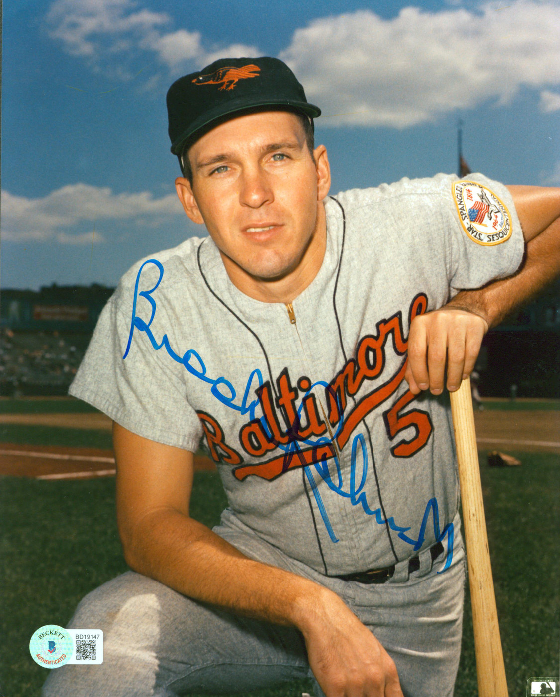Orioles Brooks Robinson Authentic Signed 8x10 Photo Autographed BAS #BD19147