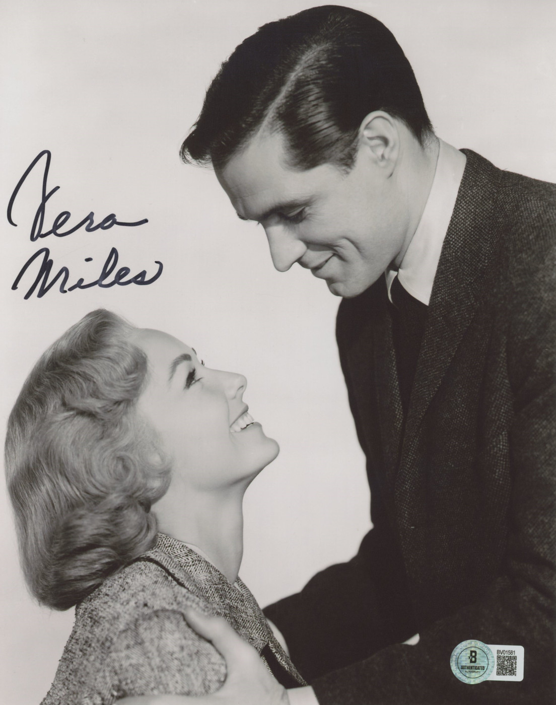 Vera Miles Psycho Authentic Signed 8x10 Vertical Photo Autographed BAS 5