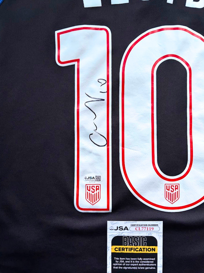 Carli Lloyd Signed USA Soccer Nike Black Jersey