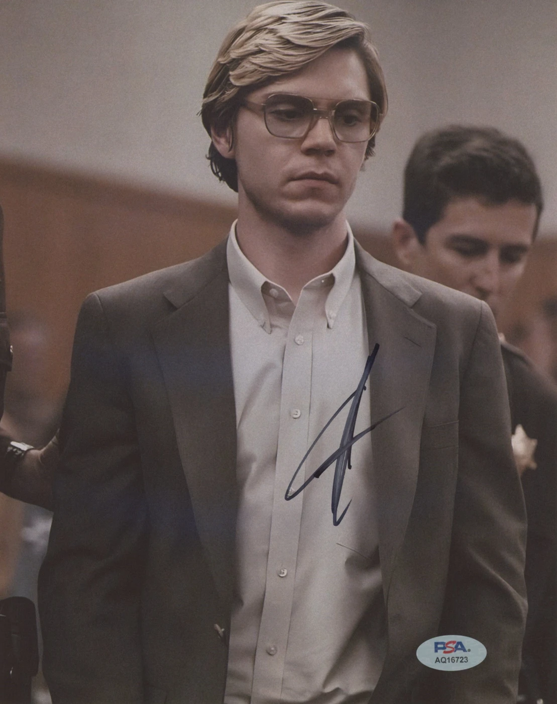 Evan Peters Dahmer – Monster Authentic Signed 8x10 Photo PSA/DNA #AQ16723