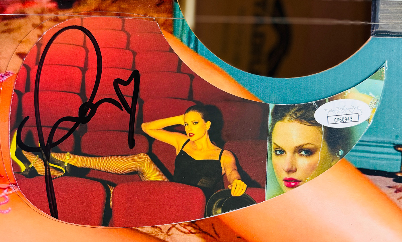 TAYLOR SWIFT – Custom The Life of a Showgirl Signed Guitar