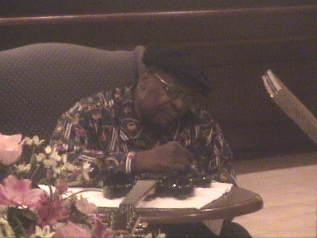 B.B. King Signed Autographed Photo Graphics Guitar ACOA