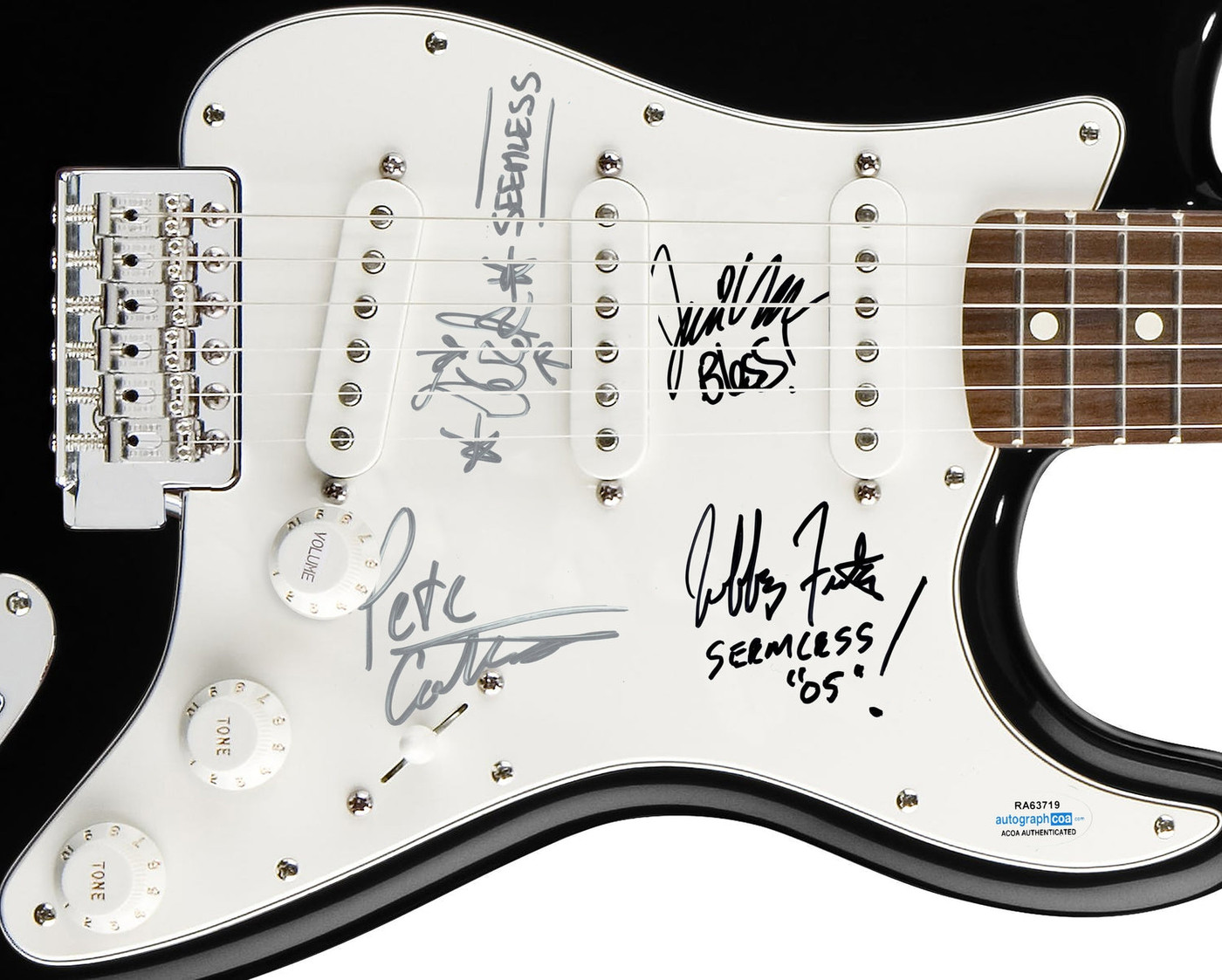 Seemless Signed Autographed Guitar ACOA