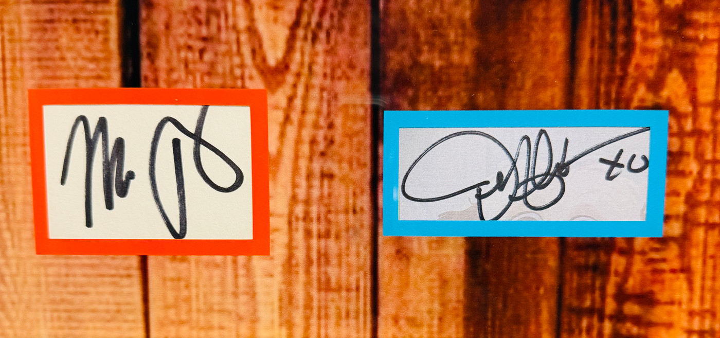 FRIENDS – Framed Multi-Signed "The Last One" Tribute