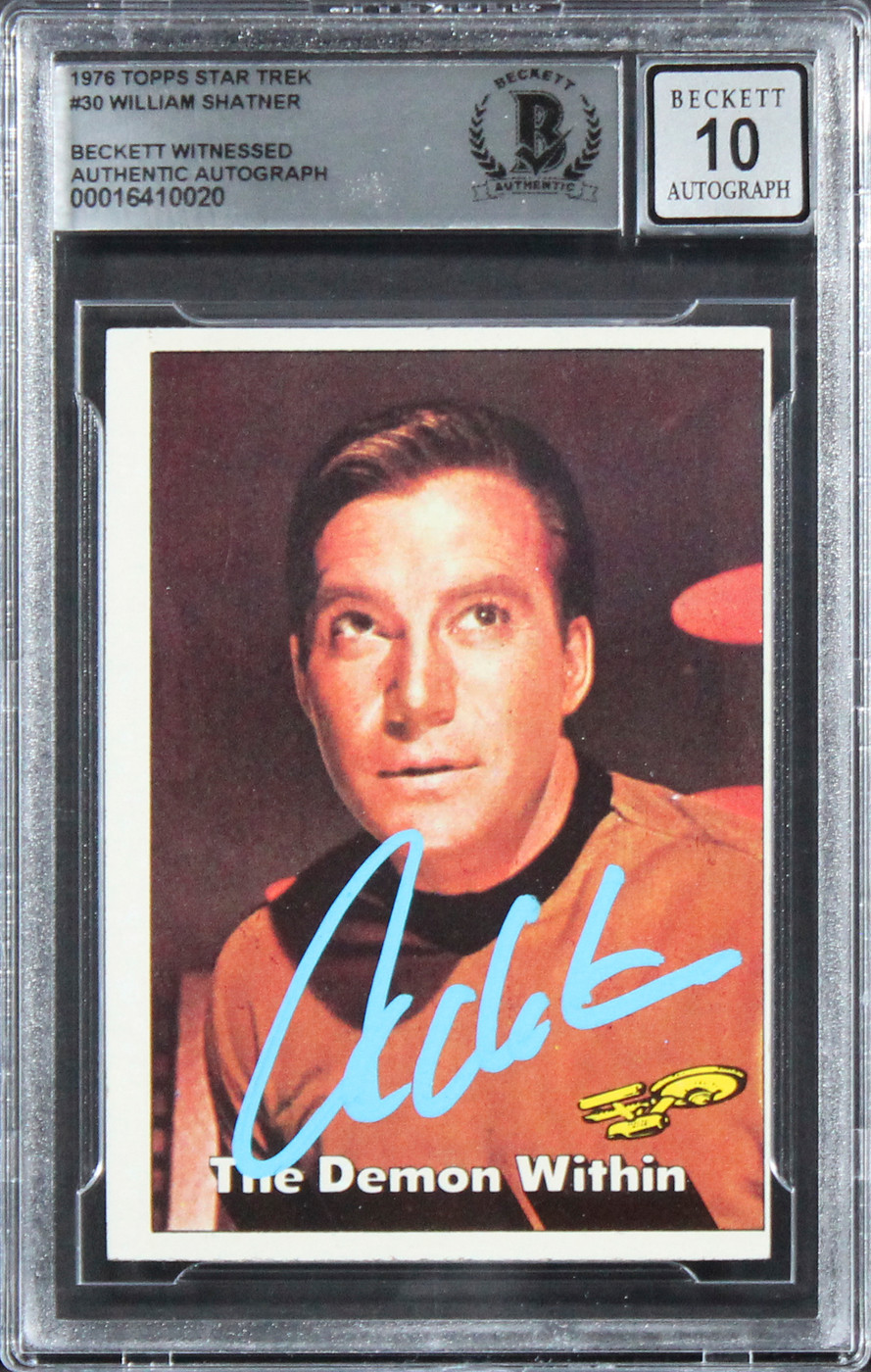 William Shatner Signed 1976 Topps Star Trek #30 Card Auto Grade 10! BAS Slabbed
