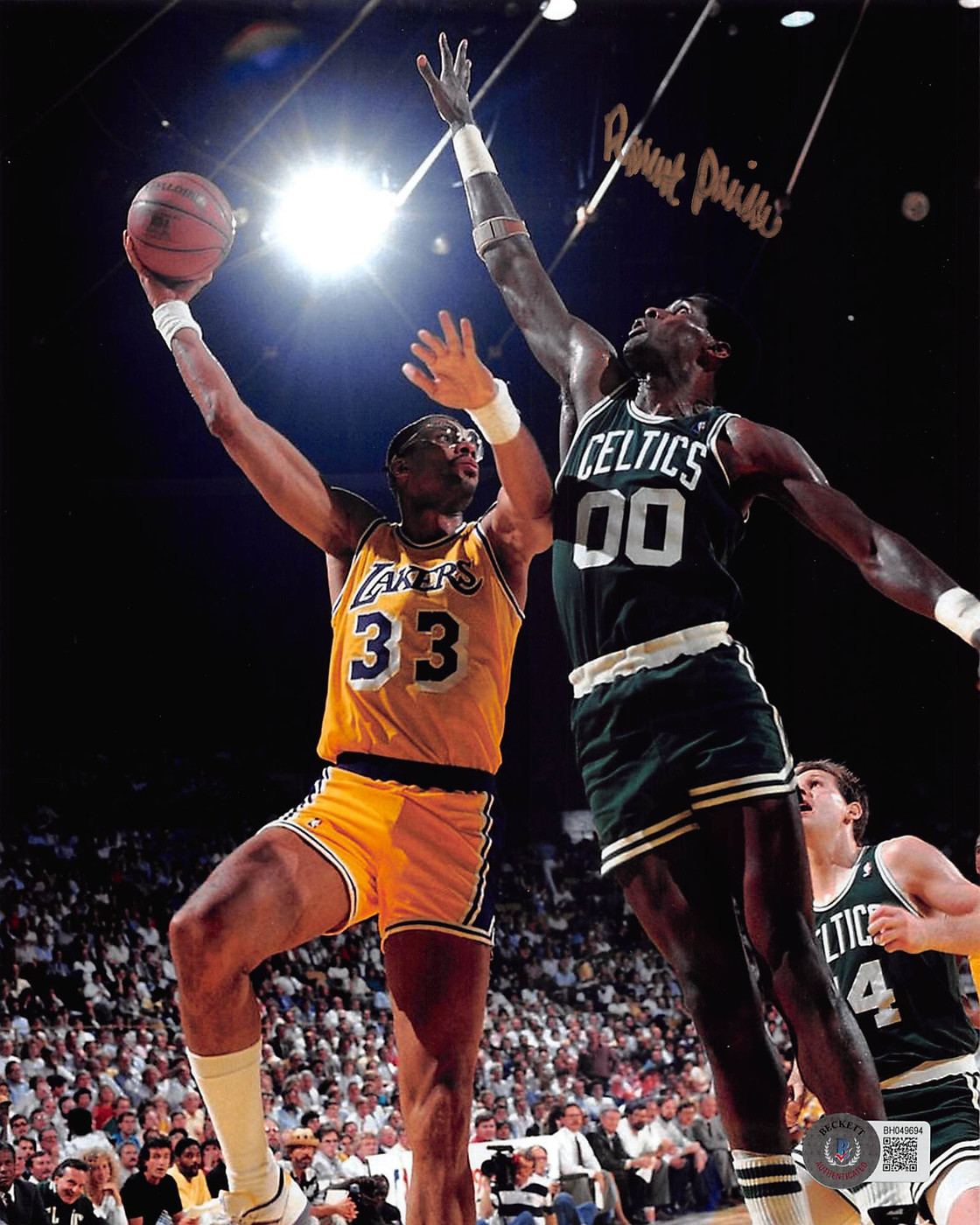 Celtics Robert Parish Authentic Signed 8x10 Photo Autographed BAS #BH049694