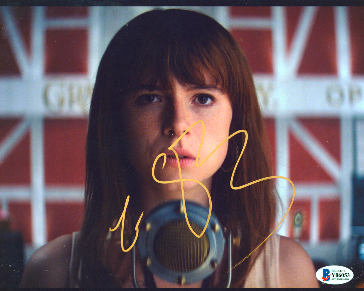 Jessie Buckley The Lost Daughter Authentic Signed 8x10 Photo BAS #Y06053