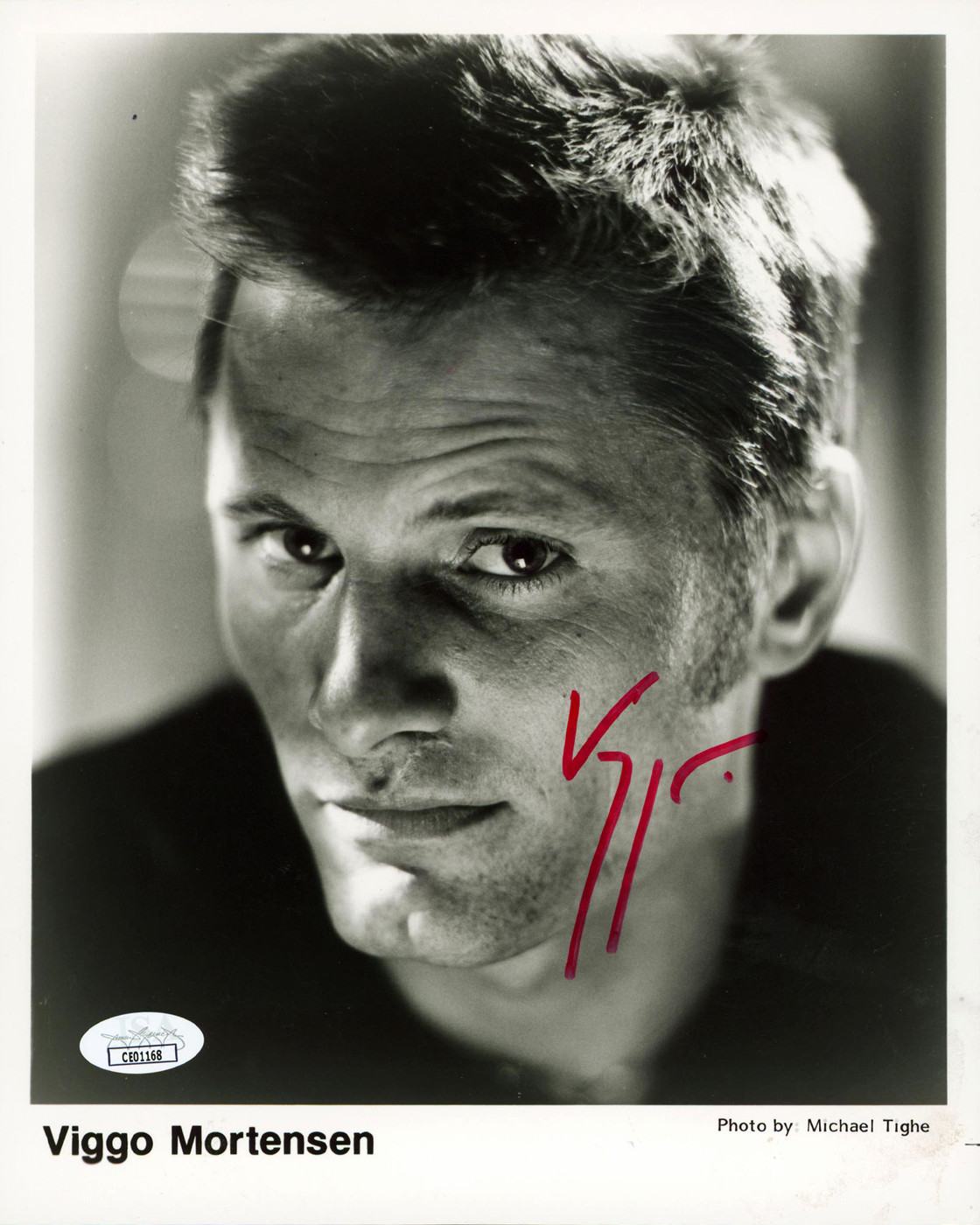 Viggo Mortensen The Lord of the Rings Authentic Signed 8x10 Photo JSA #CE01168