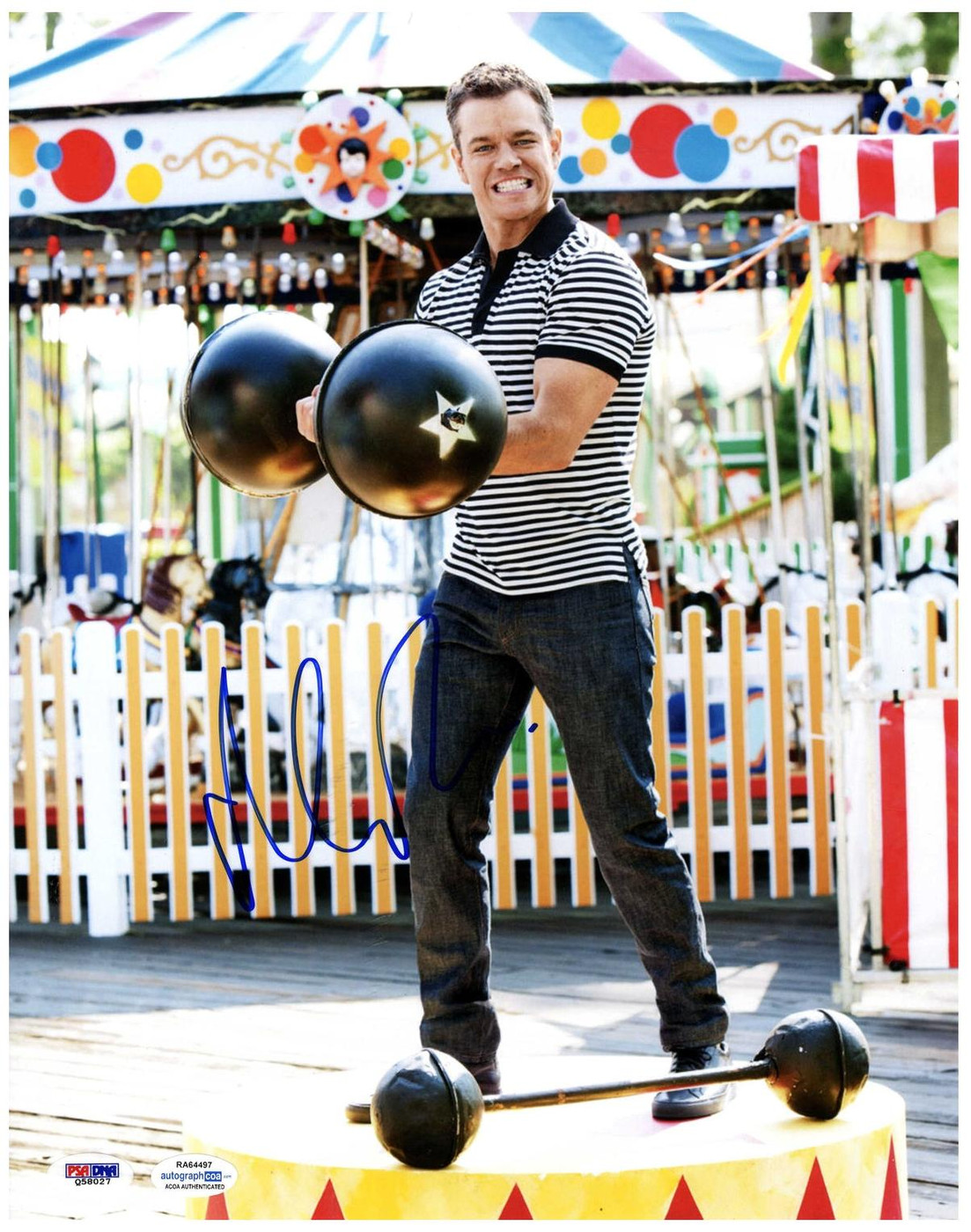 Matt Damon Signed Autographed 11x14 Photo Funny Weights Strong Man