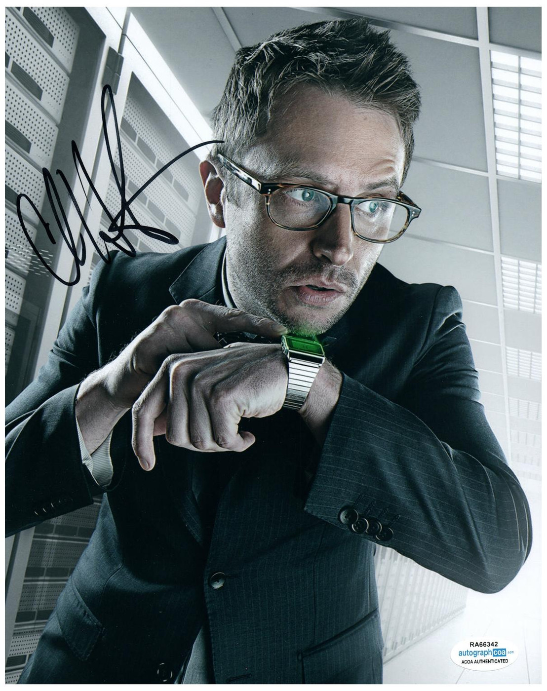 Chris Hardwick Signed Autographed 8x10 Photo ACOA Version 1