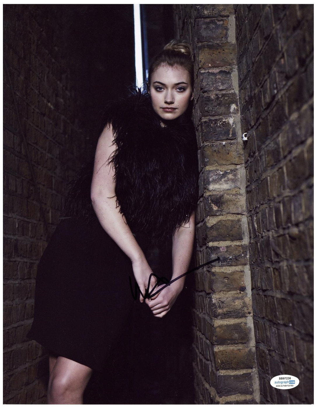 autograph black dress Imogen Poots Signed Autographed 11x14 Black Feather Dress Photo ACOA