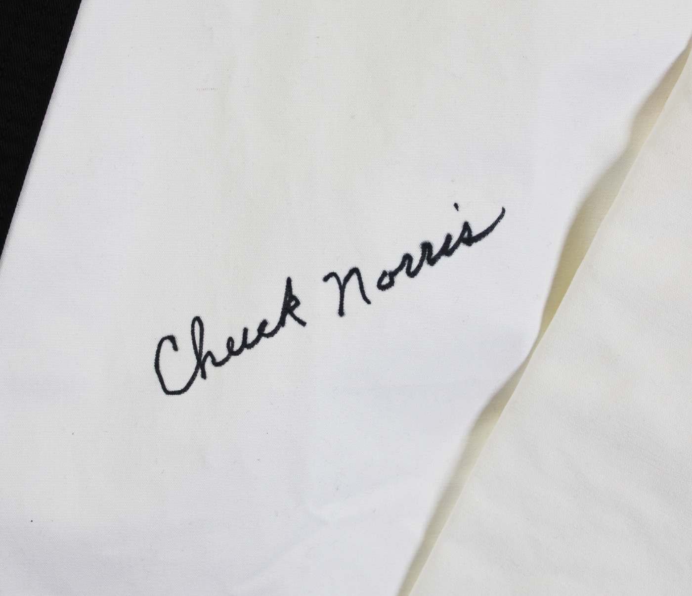 Chuck Norris The Way of the Dragon Authentic Signed White Karate Gi JSA Wit