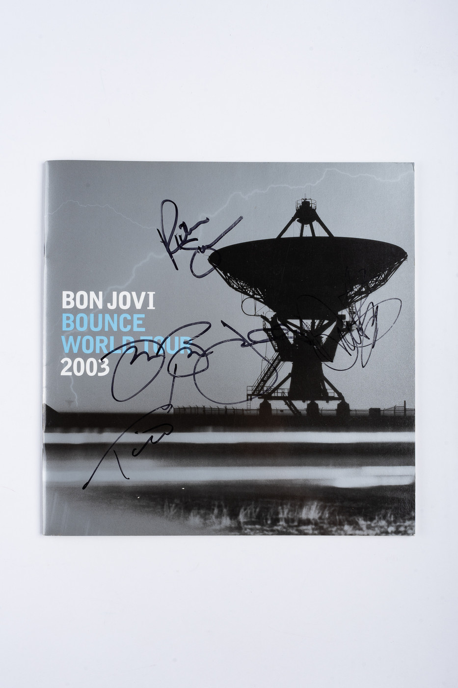 Bon Jovi Band SIGNED 2003 Bounce Tour Program JSA Full LOA