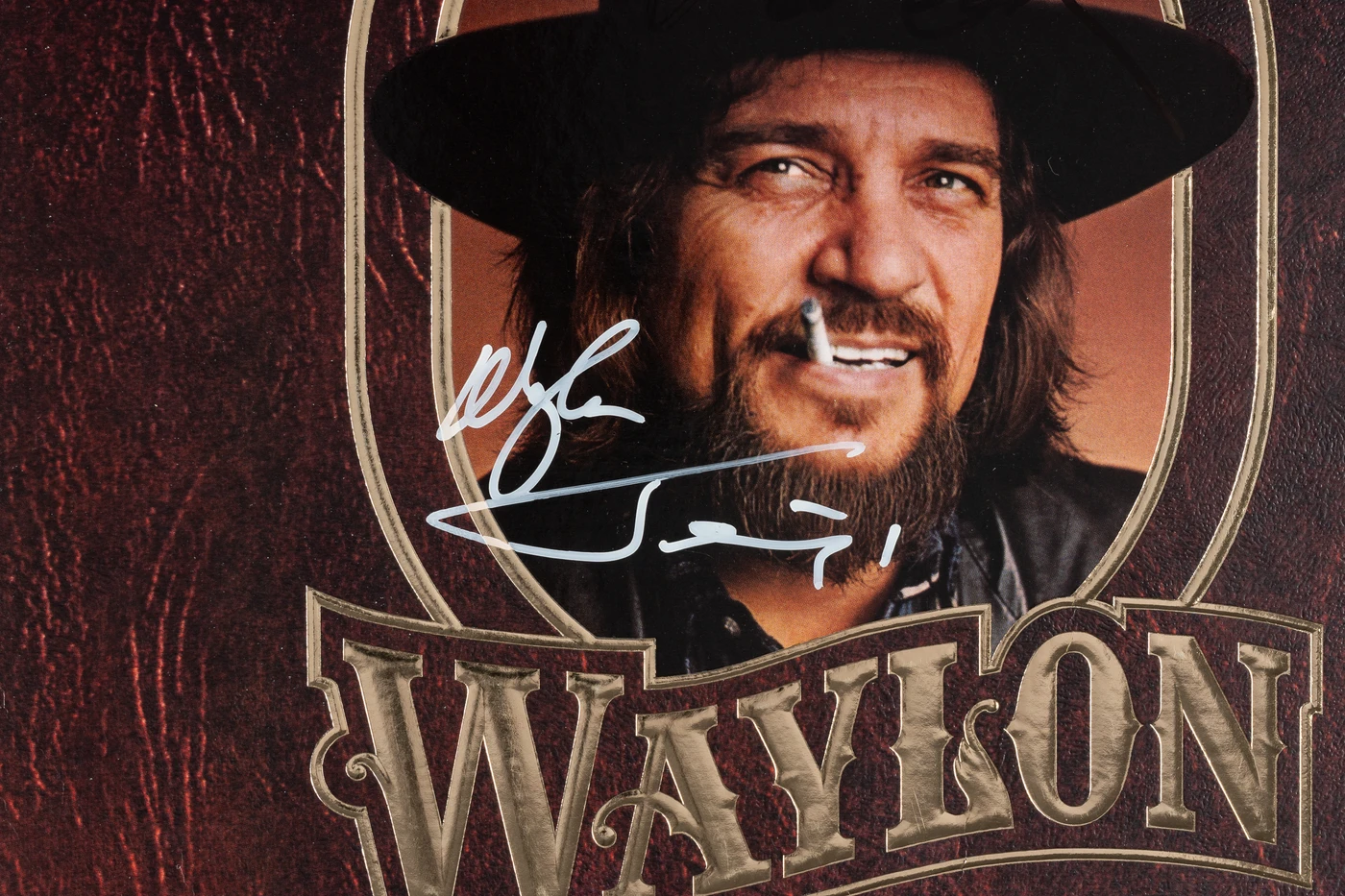 Waylon Jennings and Willie Nelson Signed "Waylon Greatest Hits" LP Cover JSA