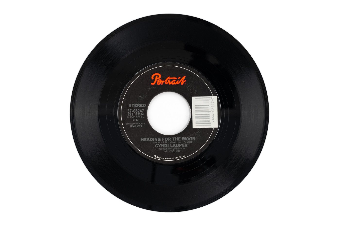 Cyndi Lauper Signed "True Colors" Vinyl 45 Cover JSA