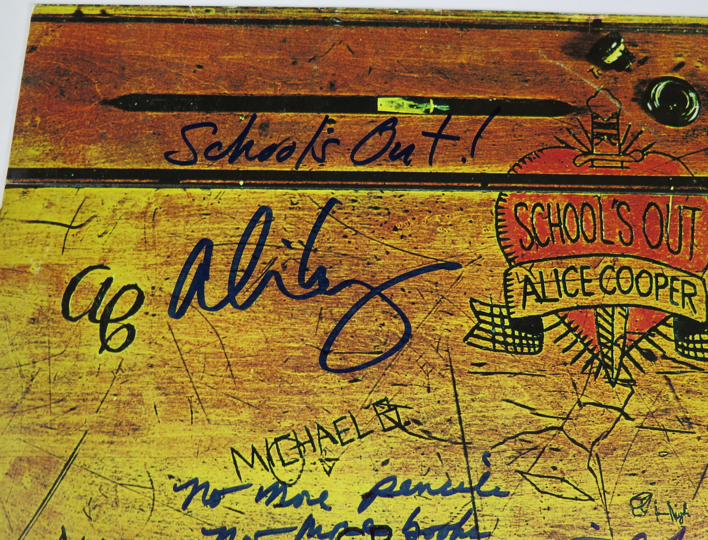 School's Out - Alice Cooper (AUTOGRAPHED VINYL)