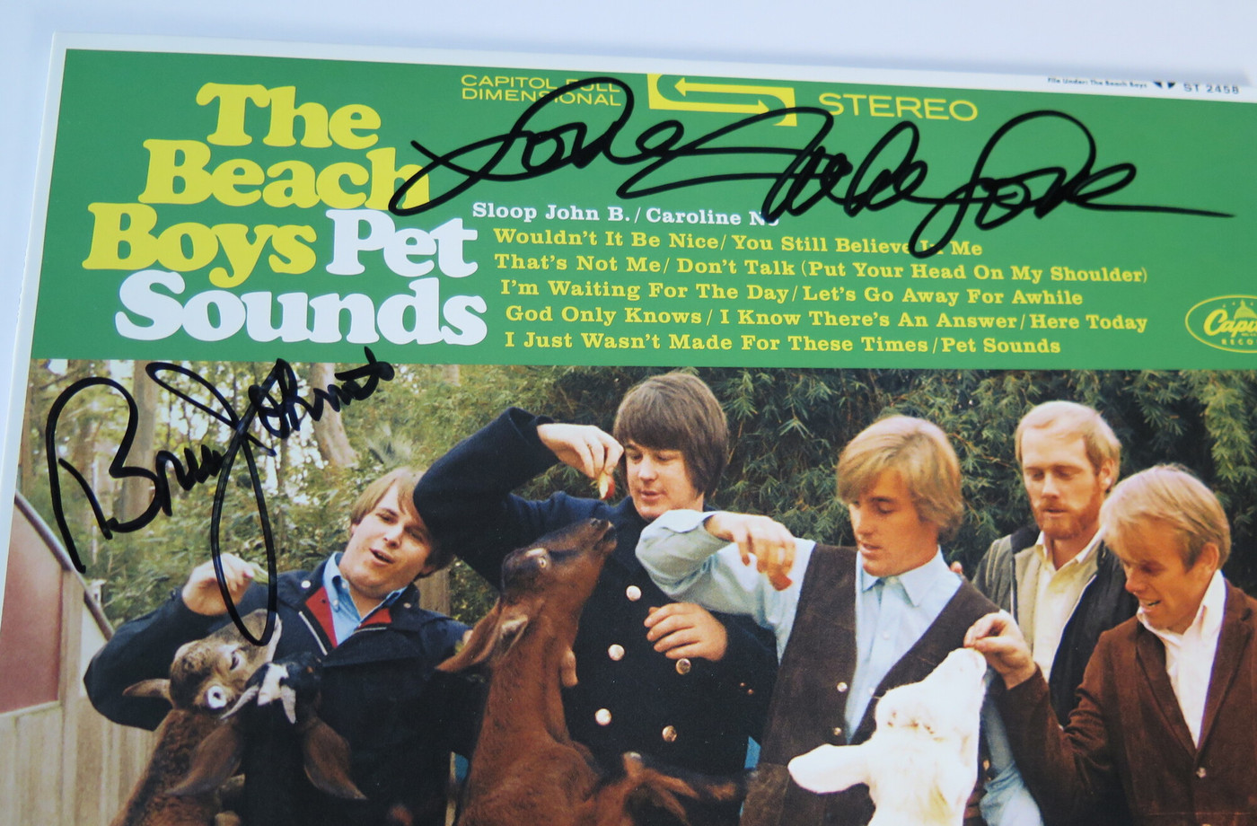 Got my albums signed by Mike and David! : r⁄thebeachboys MIKE LOVE