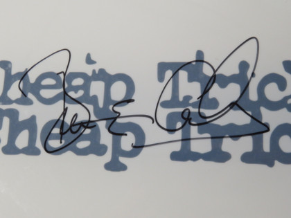 Bun E. Carlos Signed Drumhead AQ12253